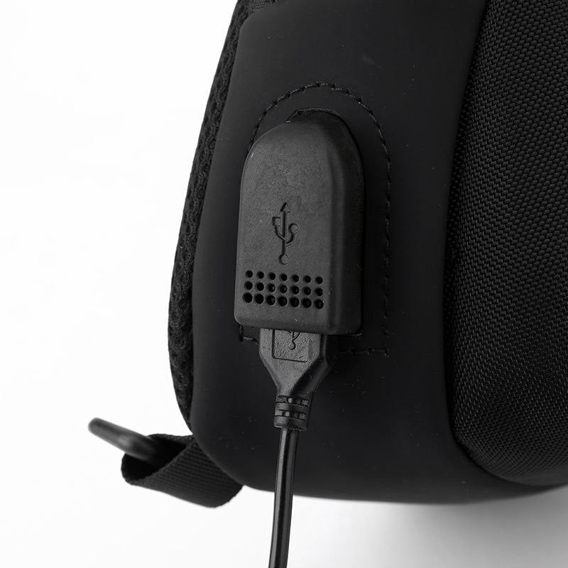 0D229859-237B-4BF1-B3EA-07E6E4B97609